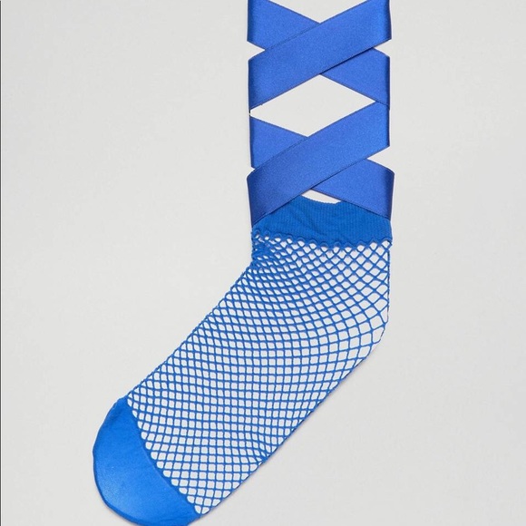 NWT ASOS bow back fishnet socks - Picture 2 of 3